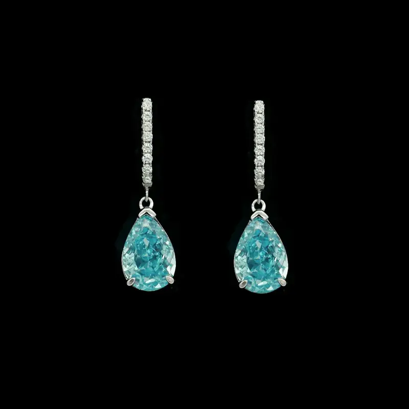 925 Sterling Zilveren Oorbellen met Lichtblauwe Zirkonia Stenen