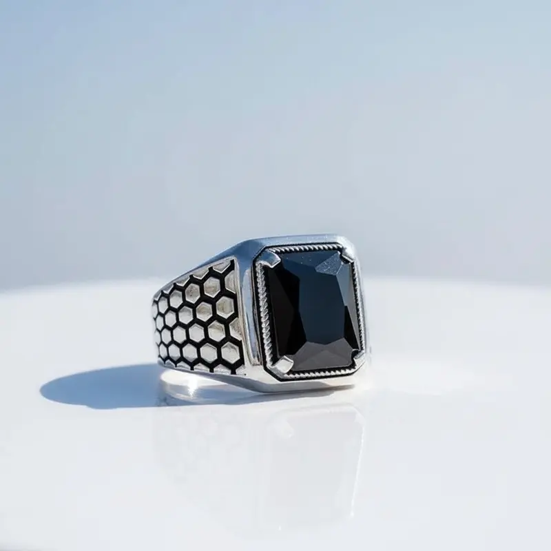 925 Sterling Zilveren Ring met Zwarte Zirconia Steen