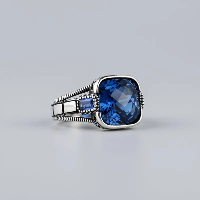 925 Zilveren Herenring met Blauwe Steen