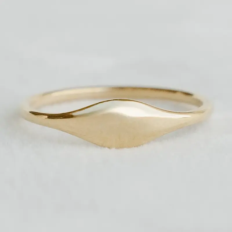 Daisy Signet Ring