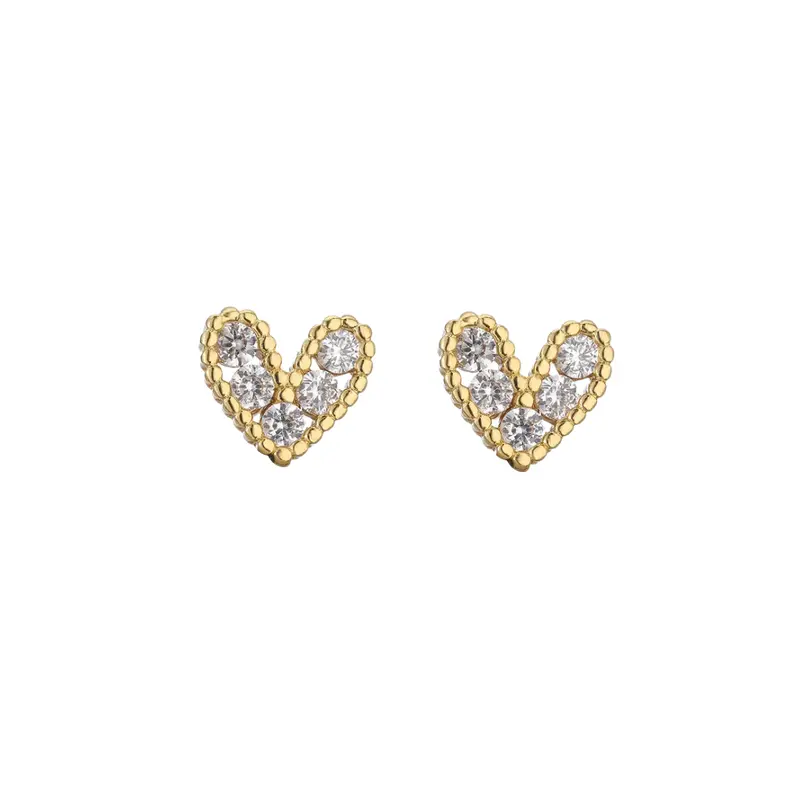Diamond heart studs wit