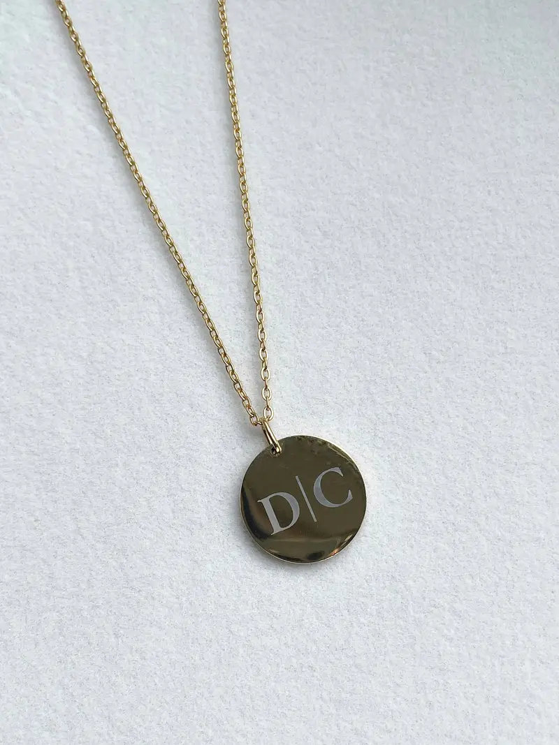 Gegraveerde ketting met initialen goud