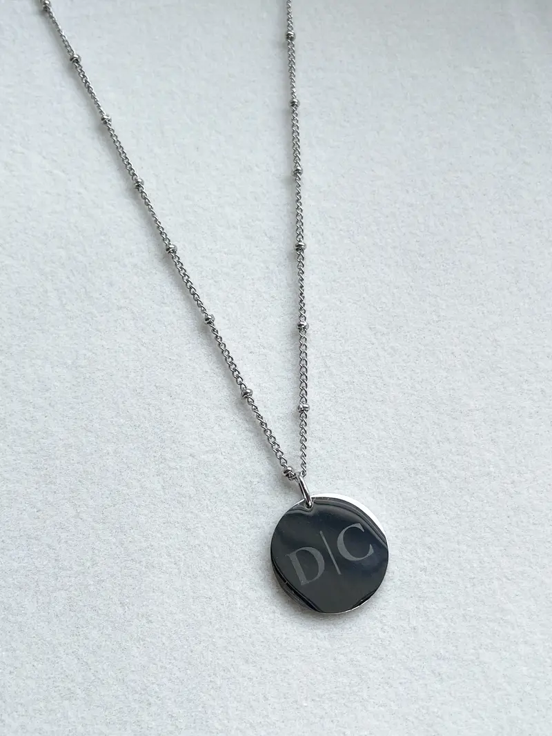 Gegraveerde ketting met initialen zilver
