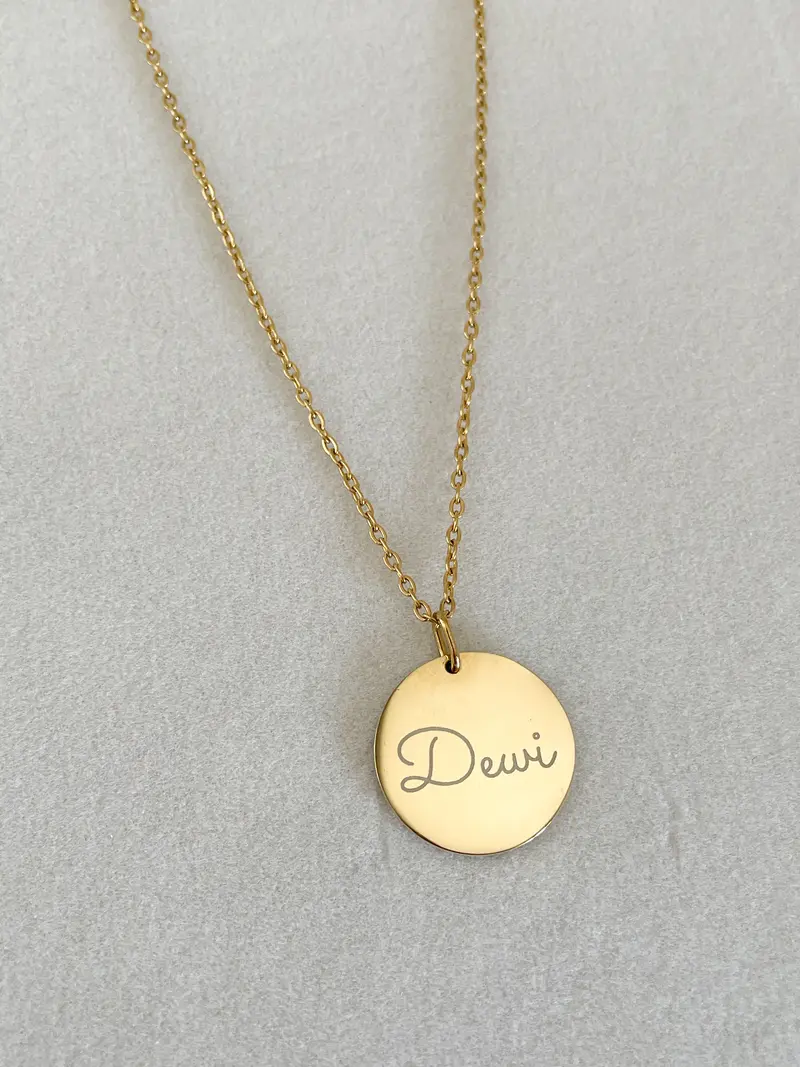 Gegraveerde ketting met naam goud