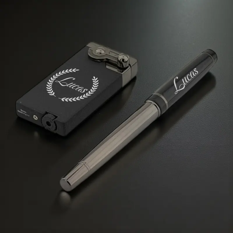 Gepersonaliseerde Pen & Navulbare Aansteker Set met Naam