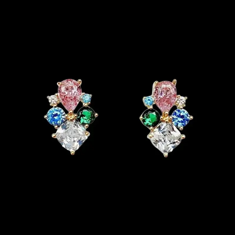 Goudkleurige oorbellen met multicolor zirkonia's