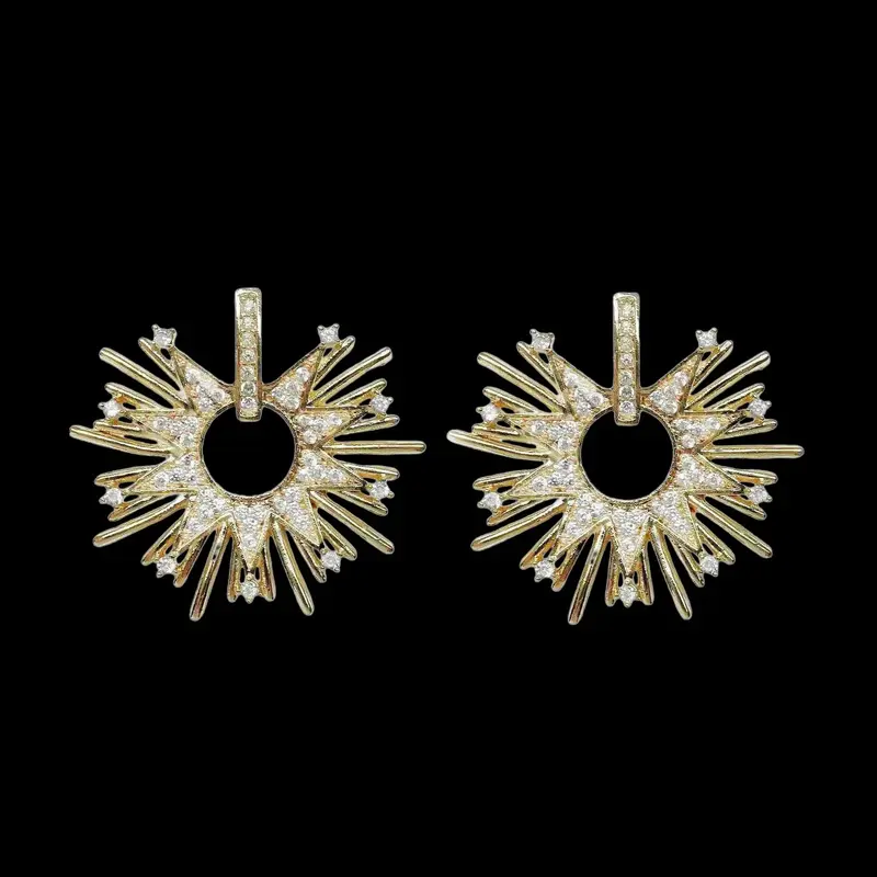 Goudkleurige Ster Oorbellen met Zirkonia Stenen