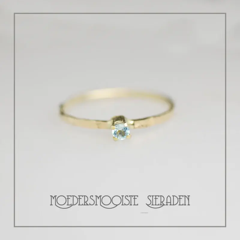 Grillige Gouden Ring met Geboortesteen van Maart