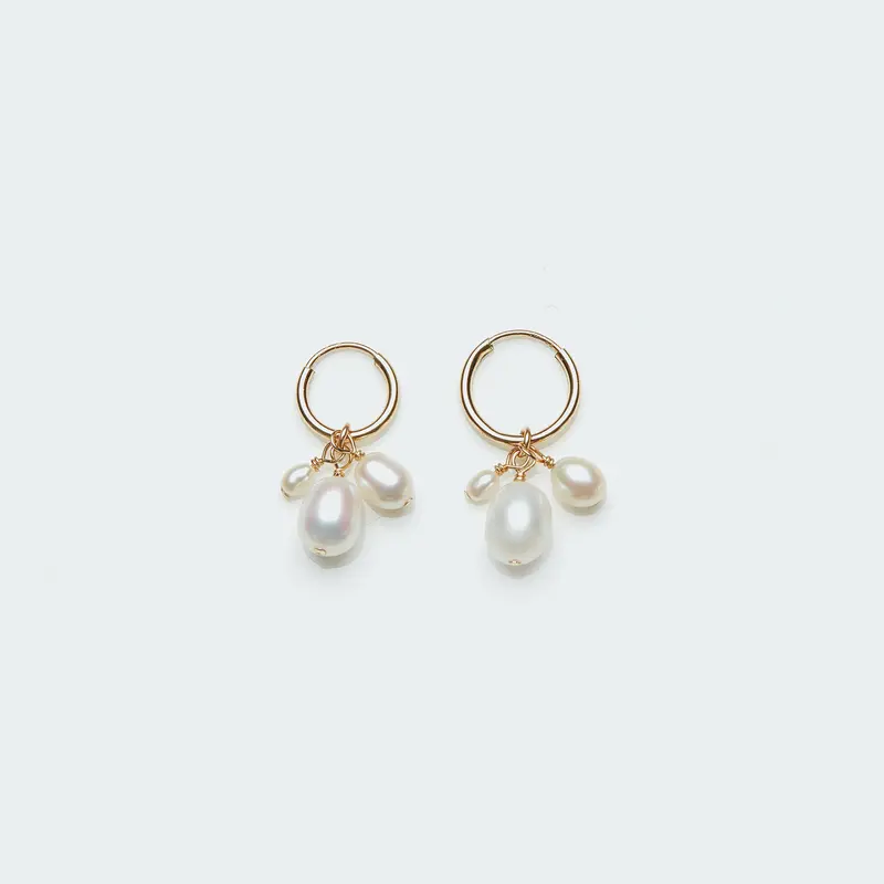 Hoop - Three Pearl Cluster