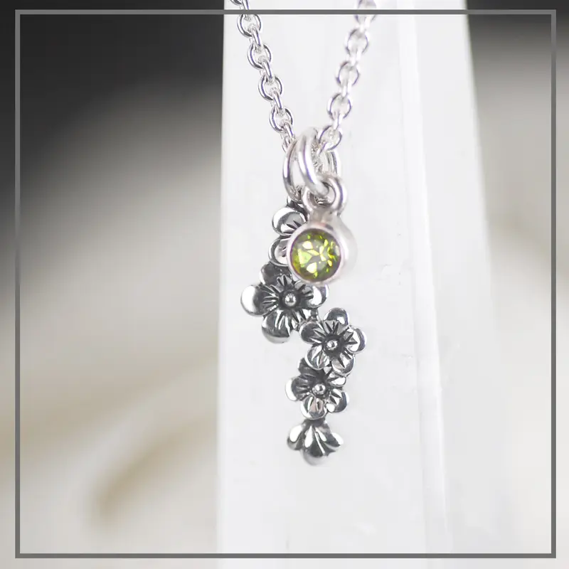 Ketting Bloesem van zilver met Geboortesteen #1