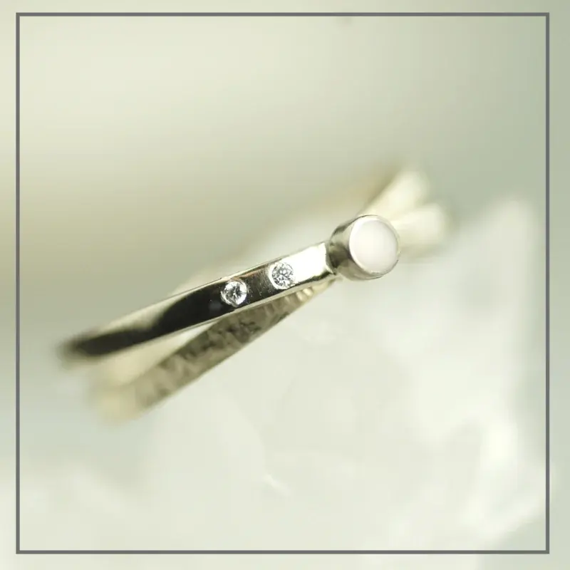 Moedermelk ring the Warrior Witgoud met diamant