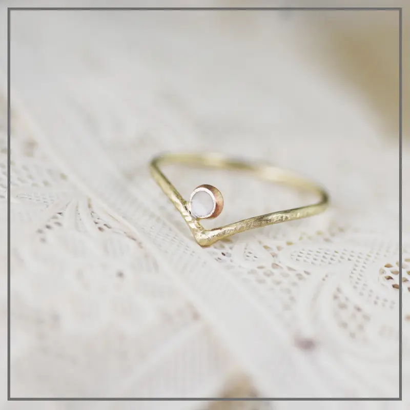 Moedermelk ring White Feather