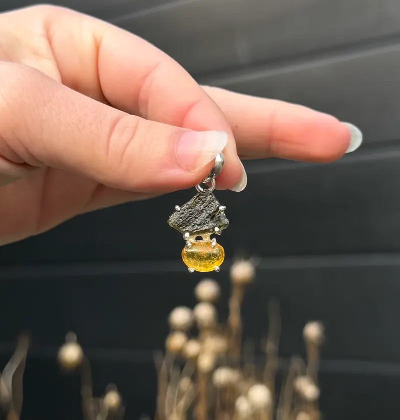 Moldaviet en Amber Hanger 925 Zilver A5