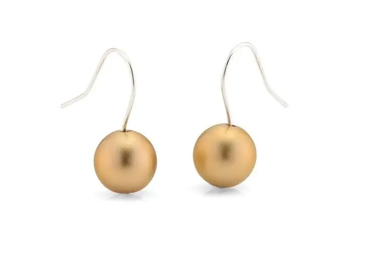 O39 gold colored