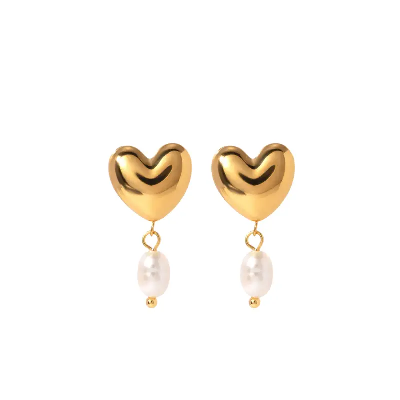 Pearl & heart studs