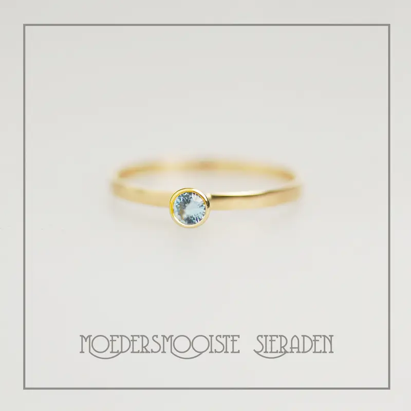 Ring Bright Eye Goud met geboortesteen Aquamarijn van de maand maart