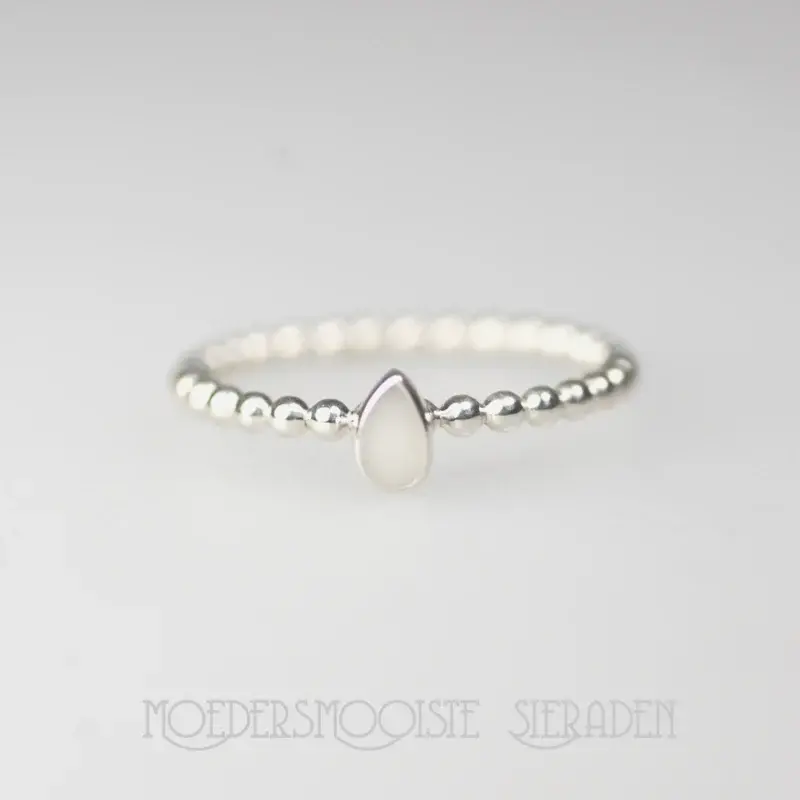 Ring Pure White Drop