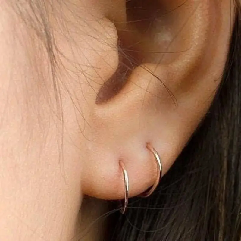 Tiny Hoops with Click Closing