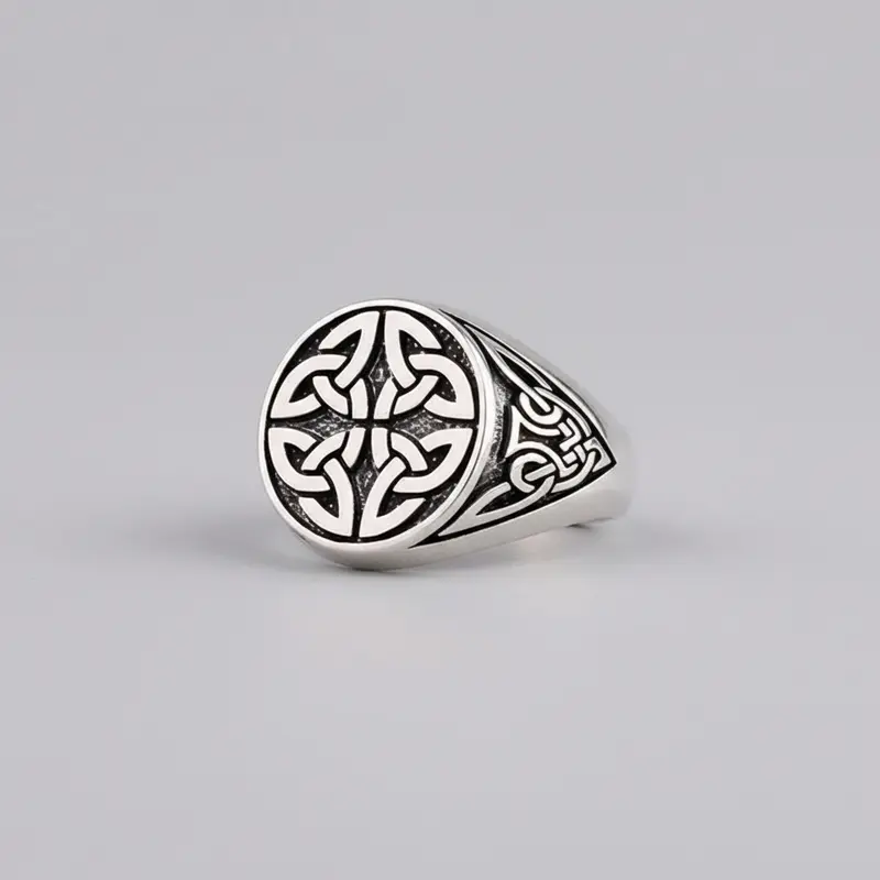 VARQ Herenring met Keltisch Motief – 925 Sterling Zilver