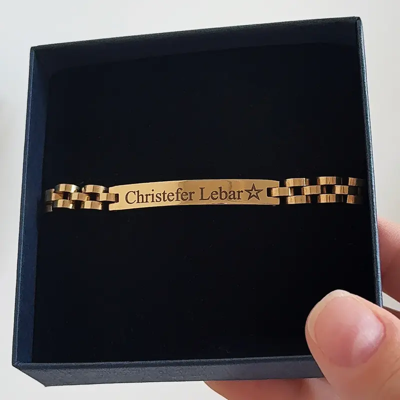 Velia Armband met Naam Goudkleurig | Graveerbare Armband