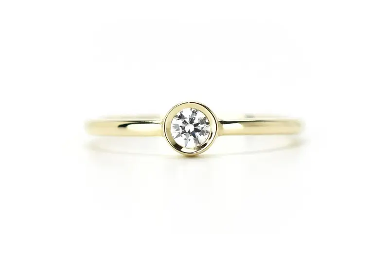 VerOna 14K Gold Solitaire Ring