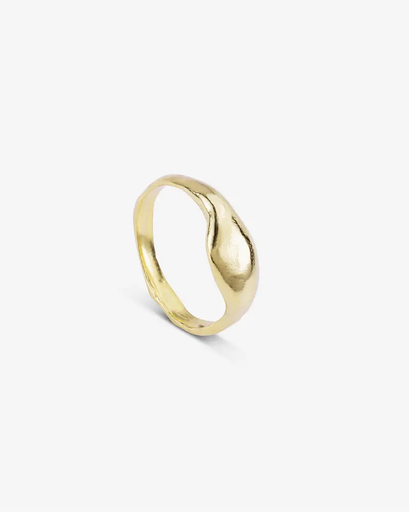 Walk on by | Gold Plated Silver