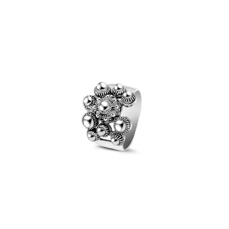 Zeeuwse knop ring - Zilveren Zeeuwse knop spinnen