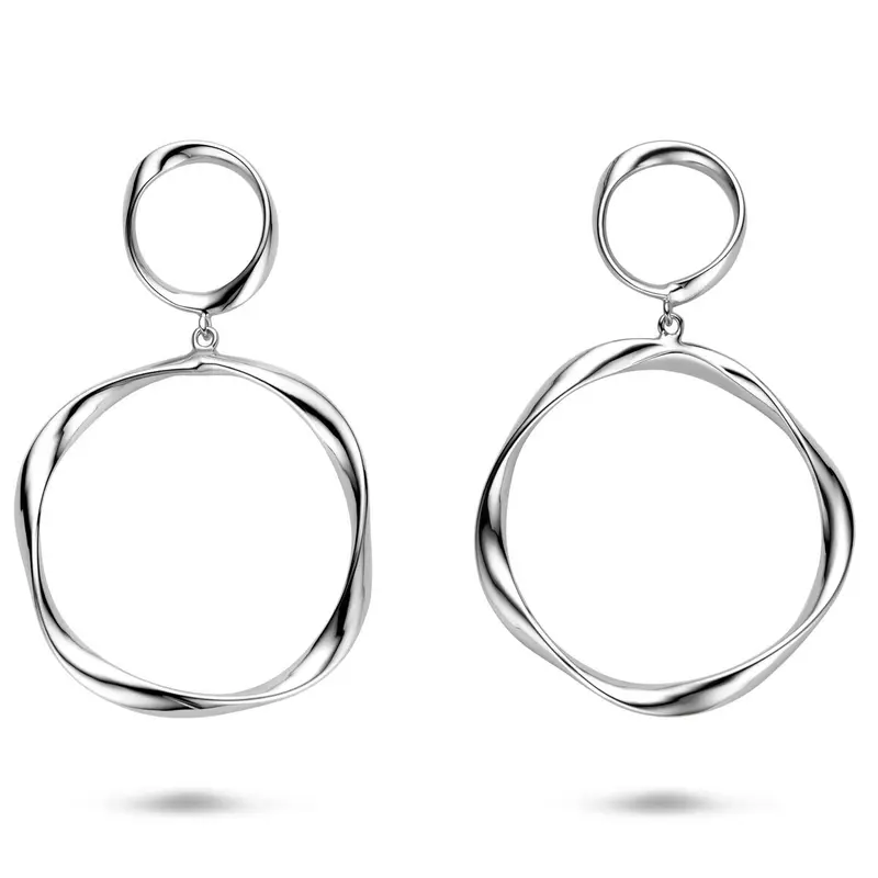 Zilveren oorhangers gerhodineerd – elegante lengte en verfijnde glans 66 mm