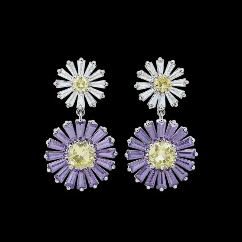 Zilverkleurige Daisy oorbellen met paarse en gele zirkonia stenen