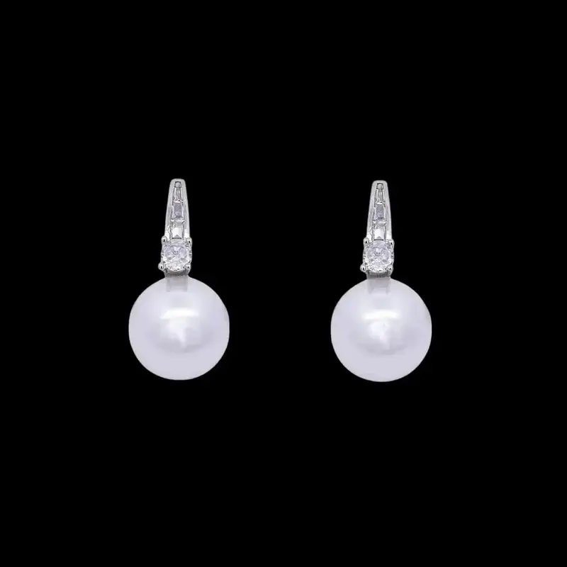 Zilverkleurige Oorbellen met 14mm Parels en Zirkonia Stenen