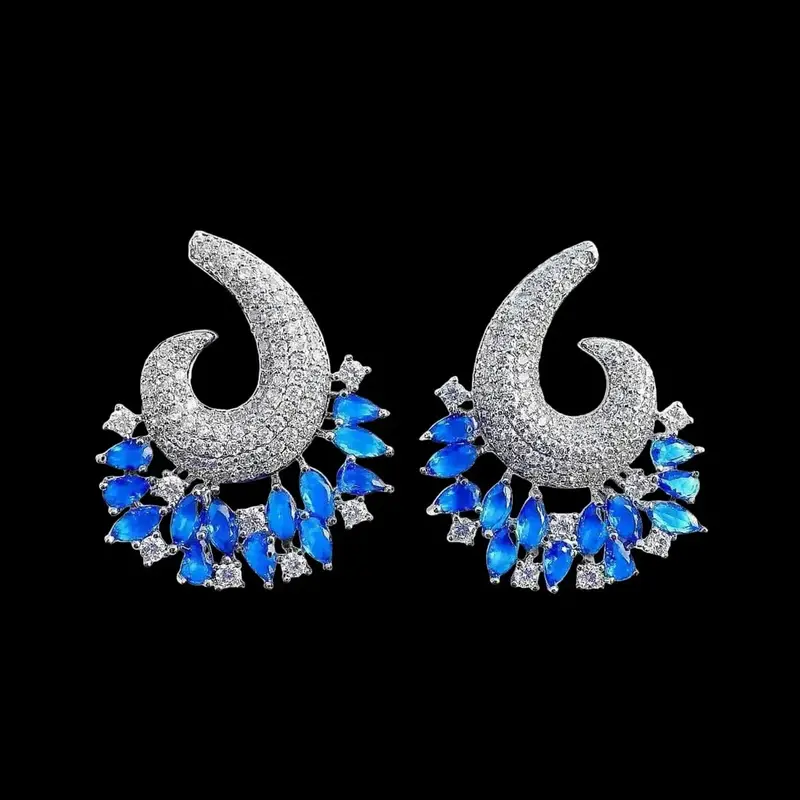 Zilverkleurige Oorbellen met Blauwe Zirkonia Stenen