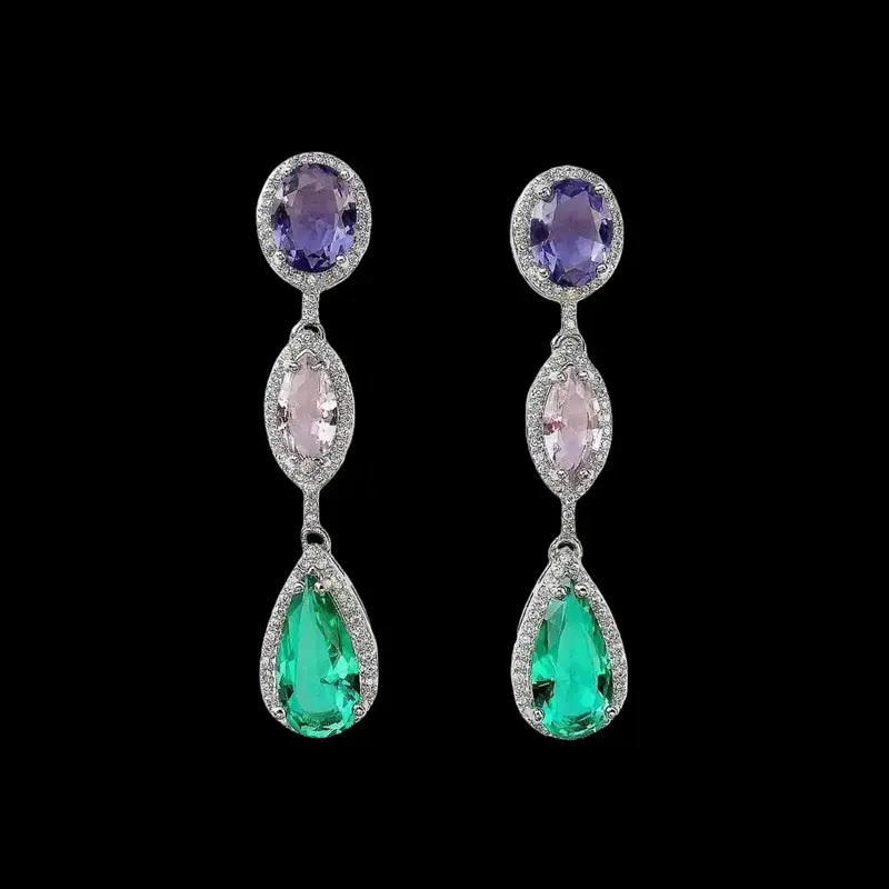 Zilverkleurige Oorbellen met Multicolor Zirkonia Stenen
