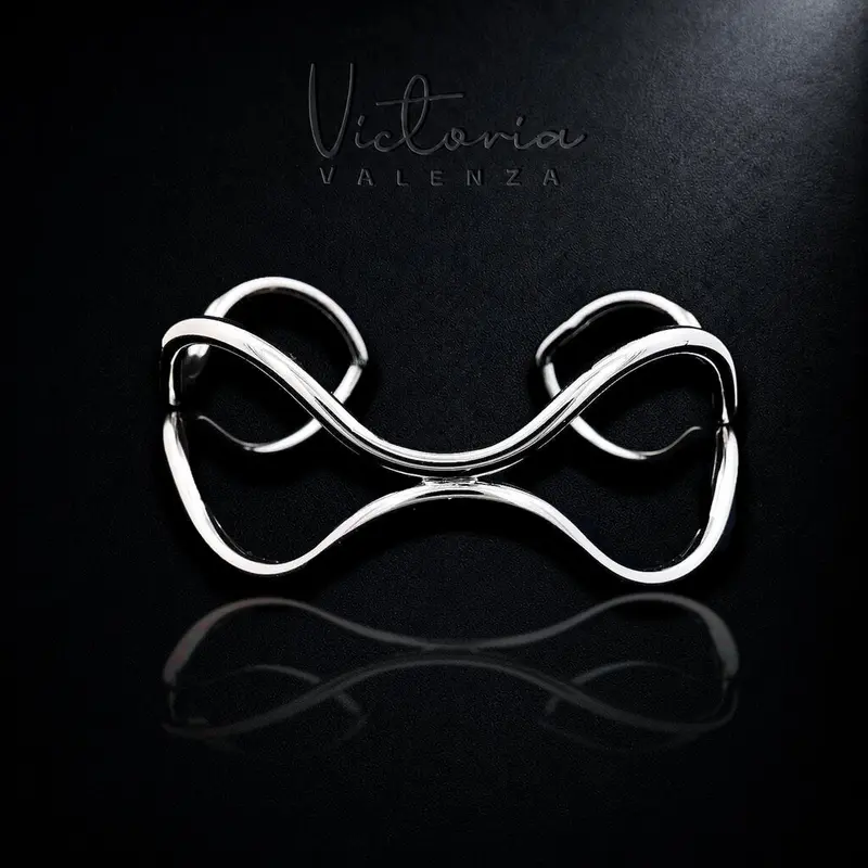 Zilverkleurige Open Design Armband